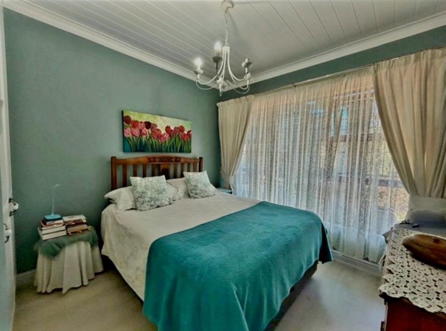  Bedroom Property for Sale in Hartenbos Heuwels Western Cape
